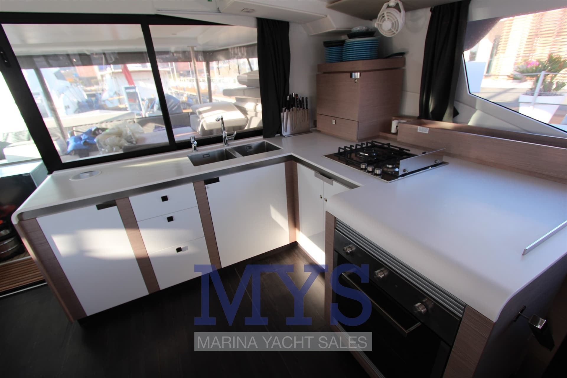 Fountaine Pajot 47 TANNA usato - foto hero 12