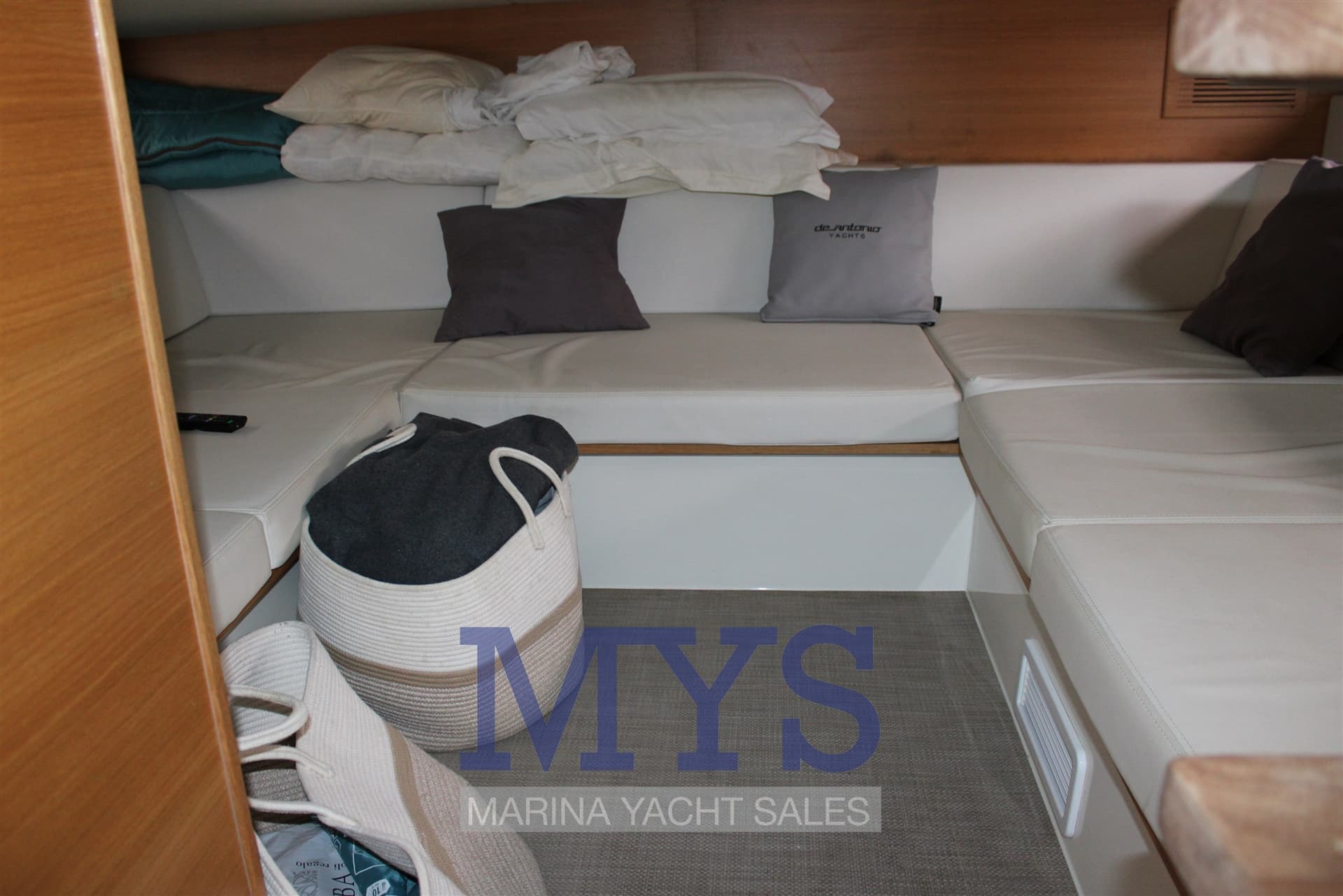 De Antonio Yachts D42 Open usato - foto hero 14
