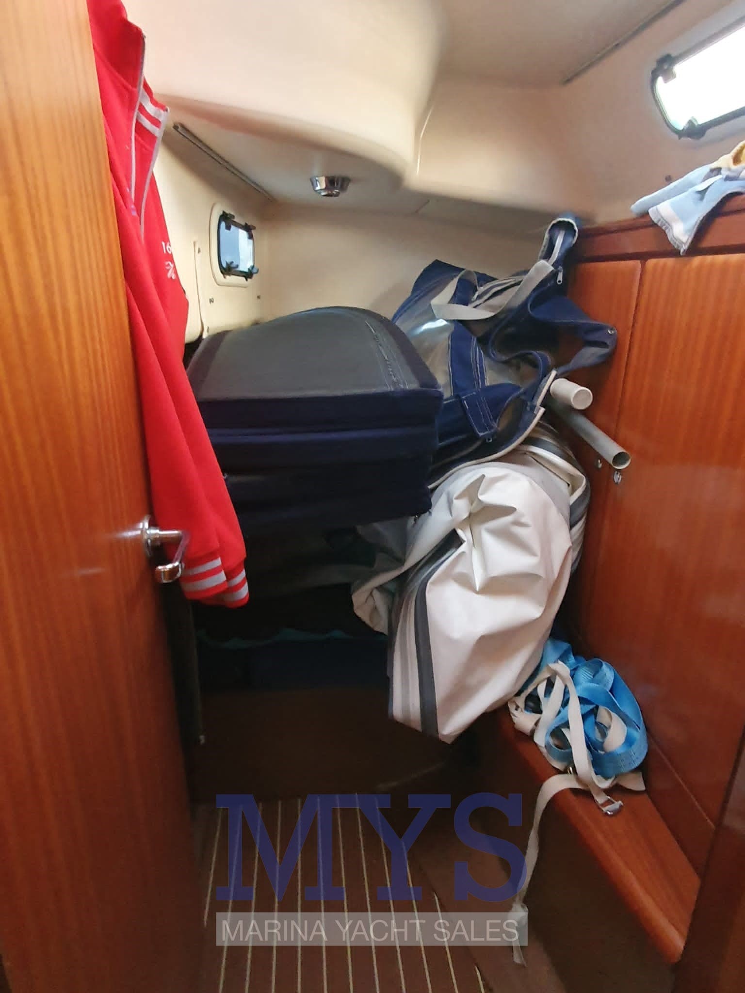Bavaria 40 Cruiser usato - foto hero 15