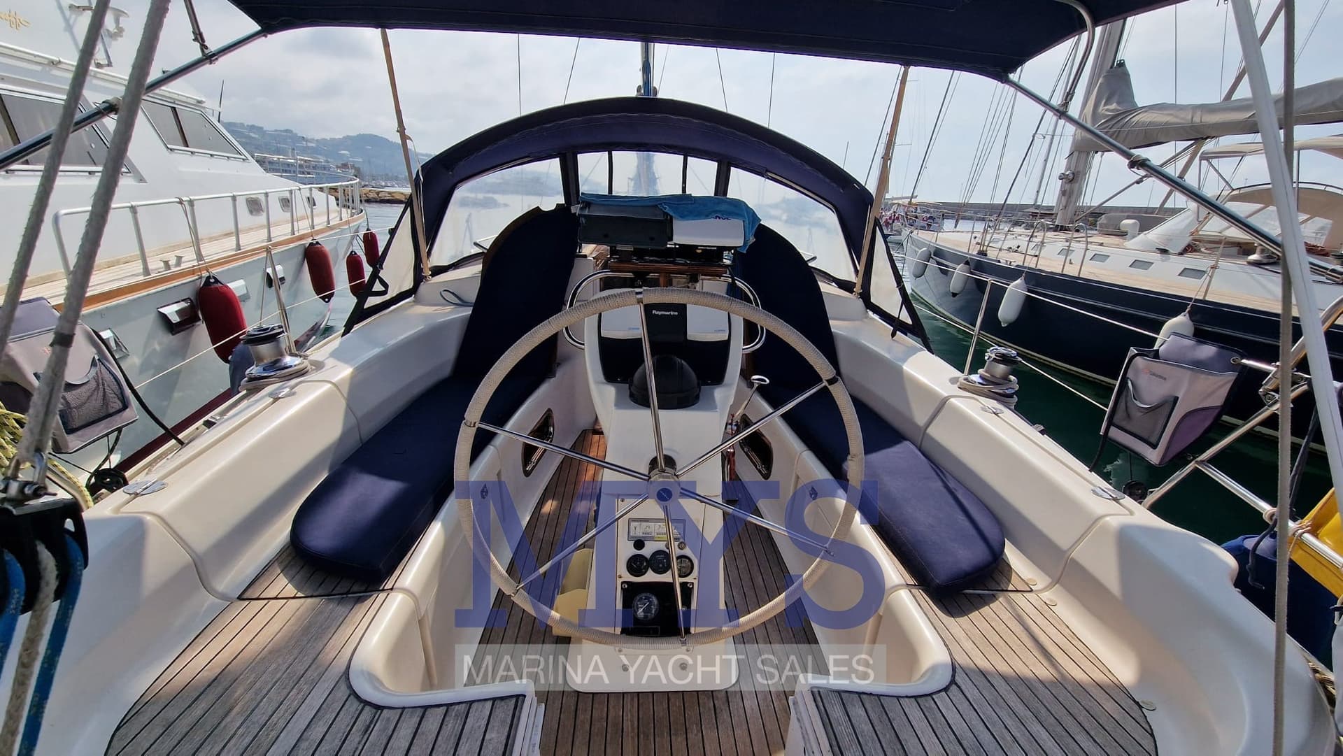 Bavaria 40 Cruiser usato - foto hero 4