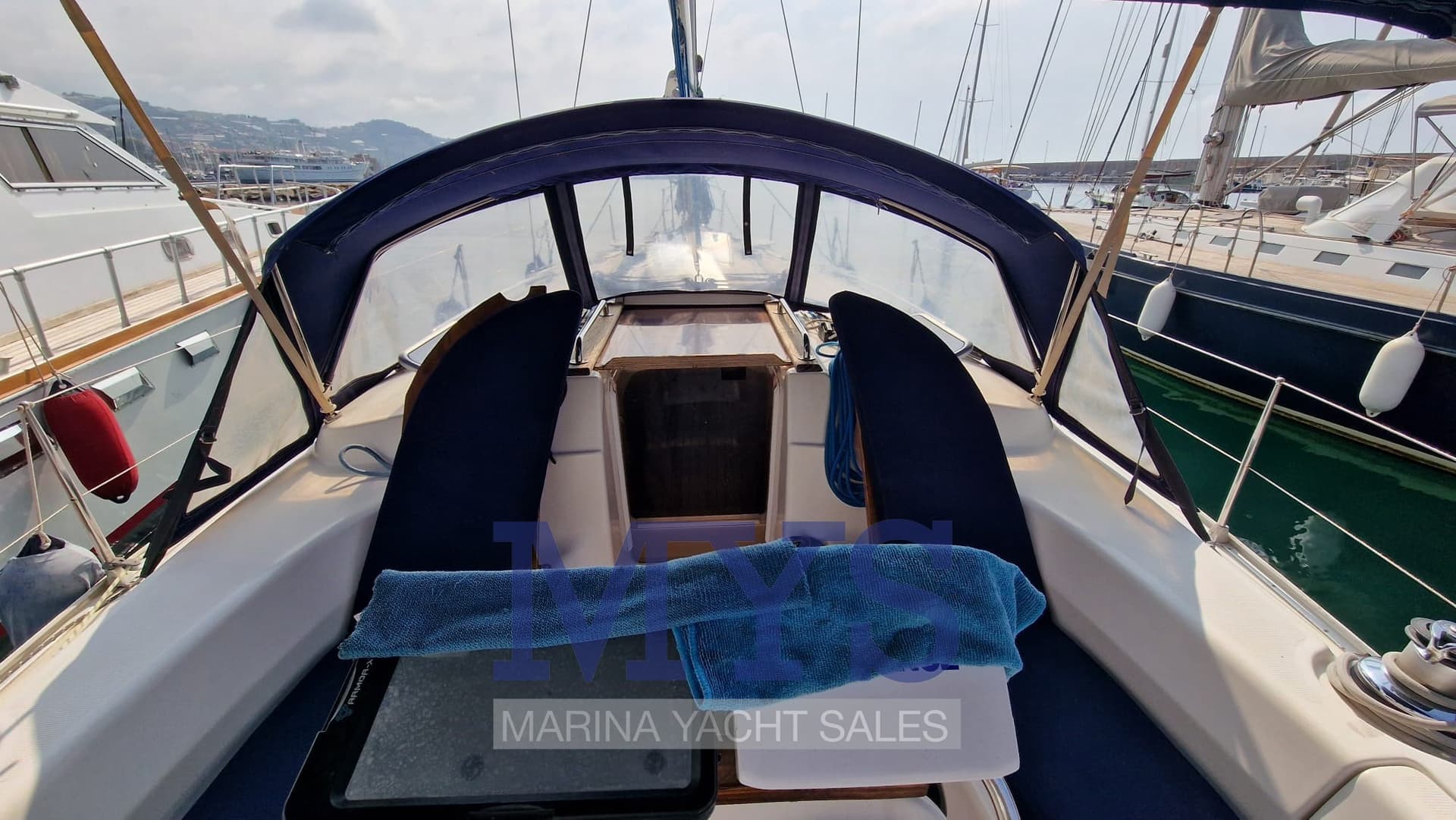Bavaria 40 Cruiser usato - foto hero 5