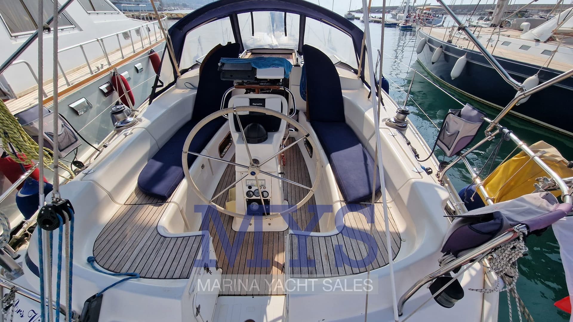 Bavaria 40 Cruiser usato - foto hero 3