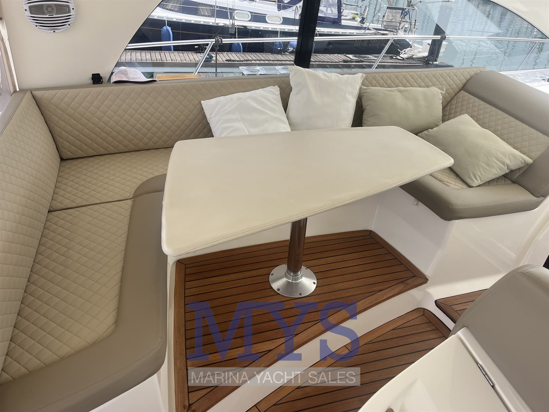 Prestige 42S d'occasion - image hero 9