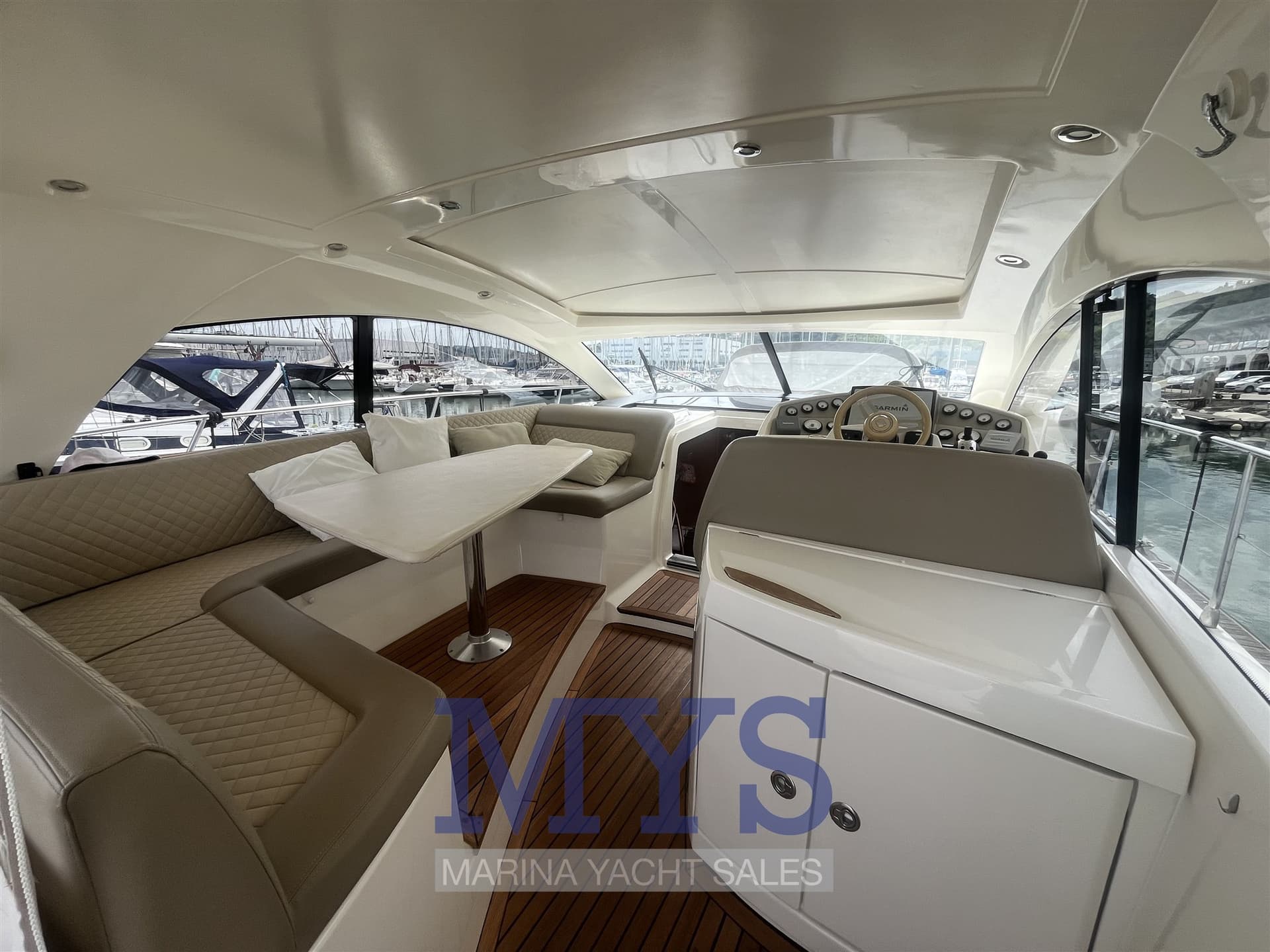 Prestige 42s - Deck View Prestige 42s - Deck View