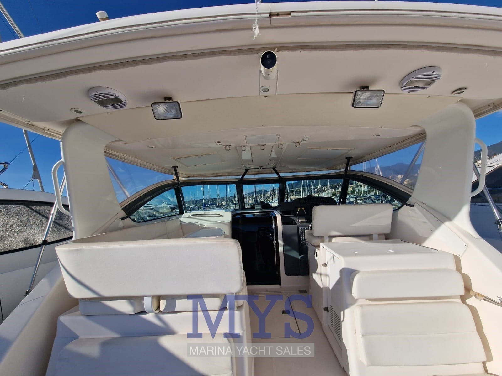 Tiara Yachts 3800 Open - Deck View Tiara Yachts 3800 Open - Deck View