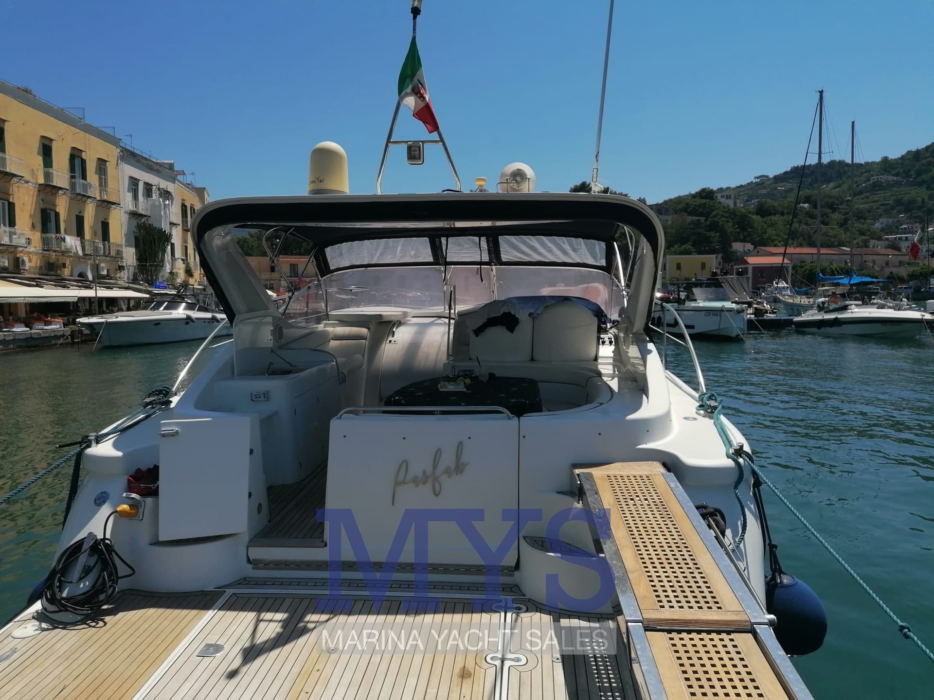 Innovazioni e Progetti Mira 43 - Deck View Innovazioni e Progetti Mira 43 - Deck View