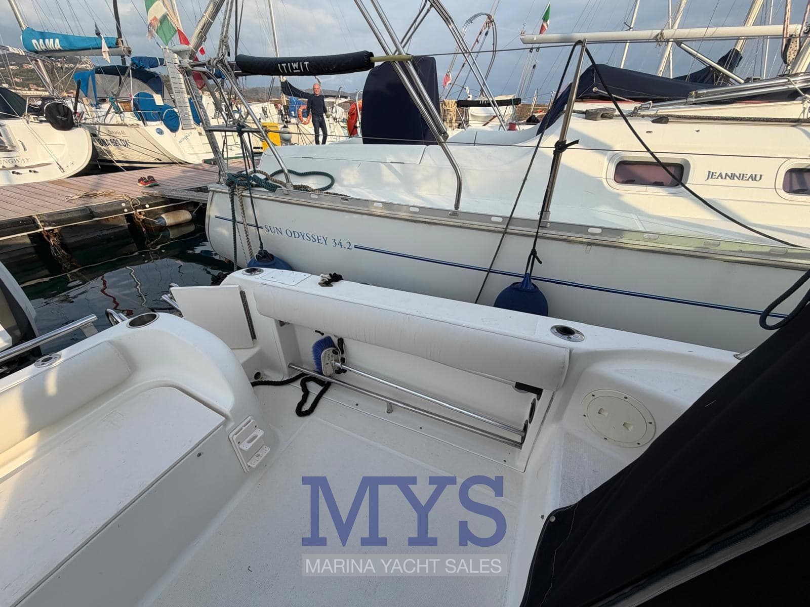 Robalo R 265 usato - foto hero 13