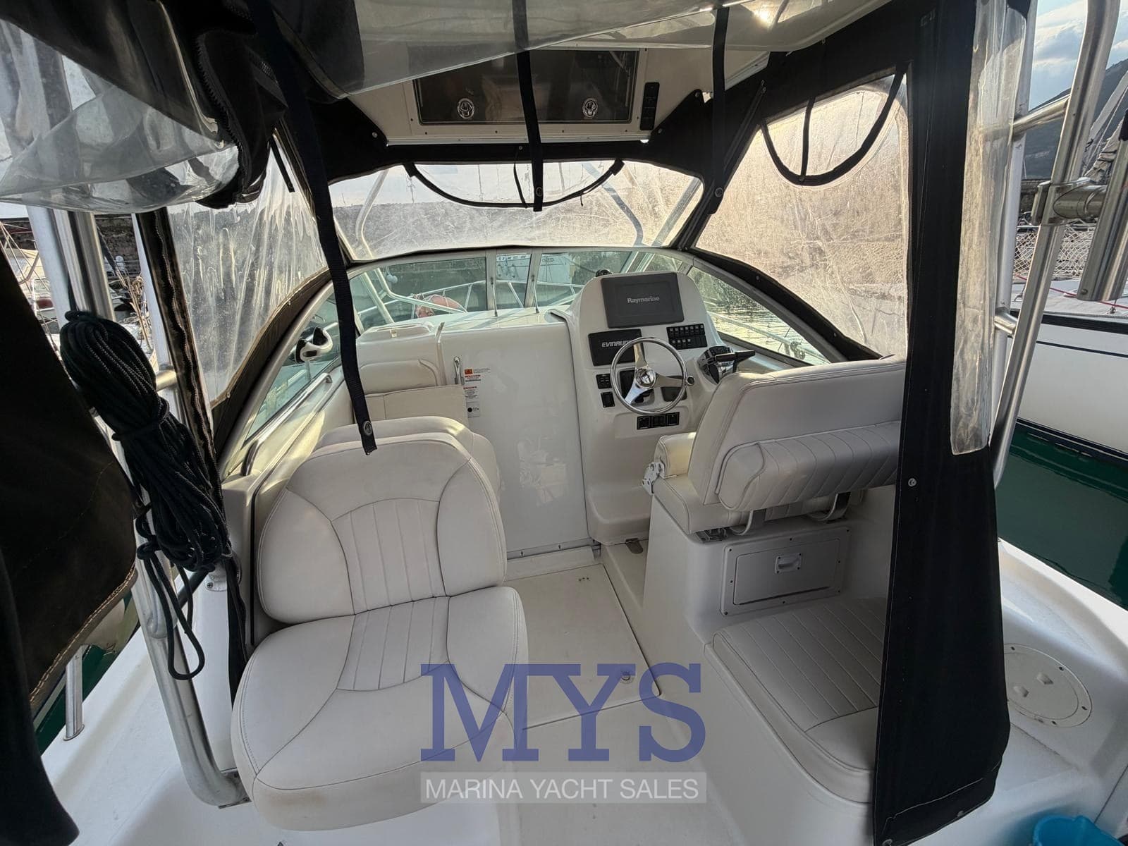 Robalo R 265 usato - foto hero 8