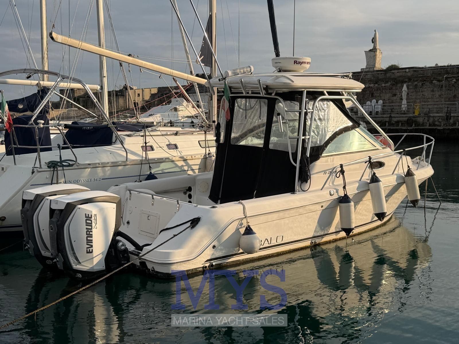 Robalo R 265 usato - foto hero 2