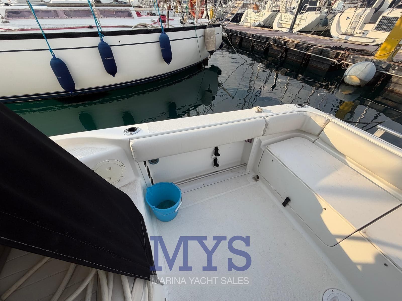 Robalo R 265 usato - foto hero 12