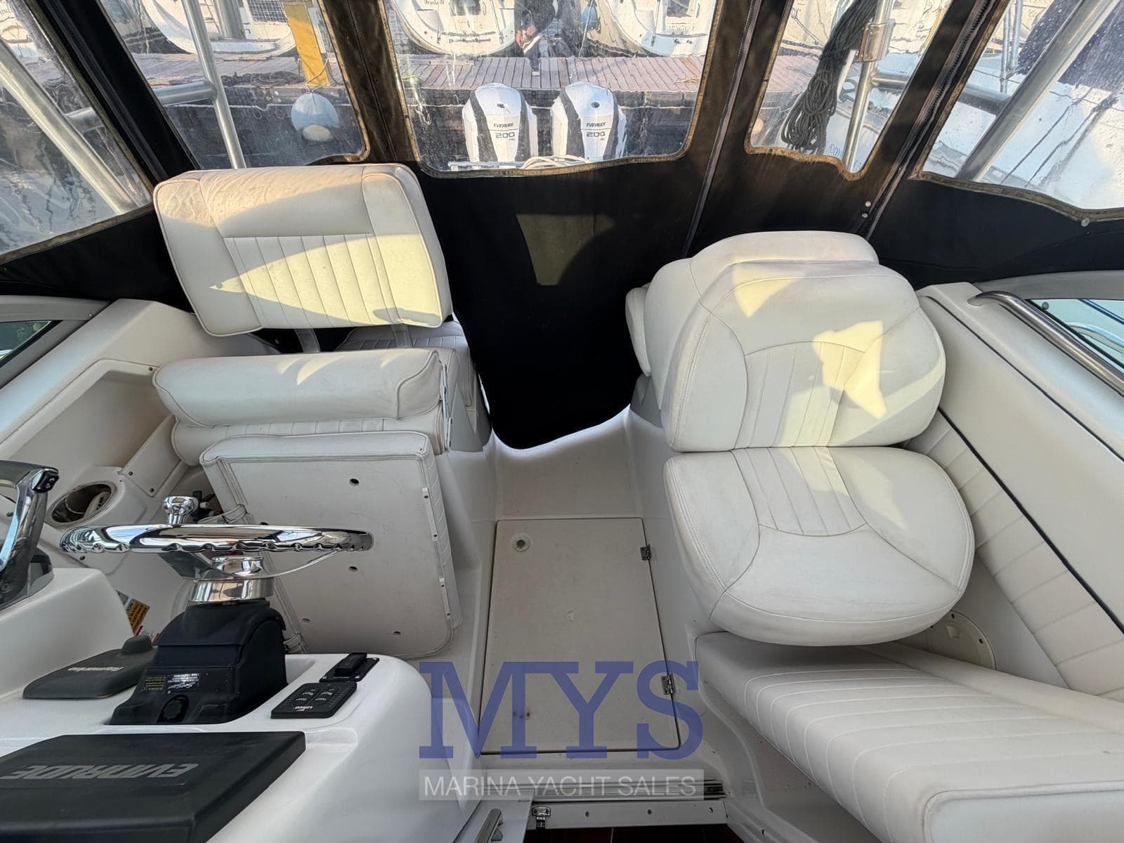 Robalo R 265 usato - foto hero 10
