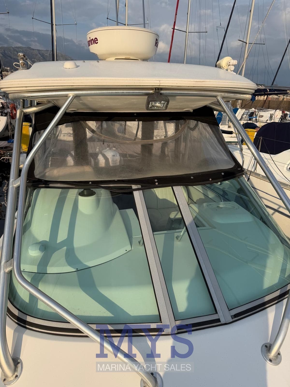 Robalo R 265 usato - foto hero 5