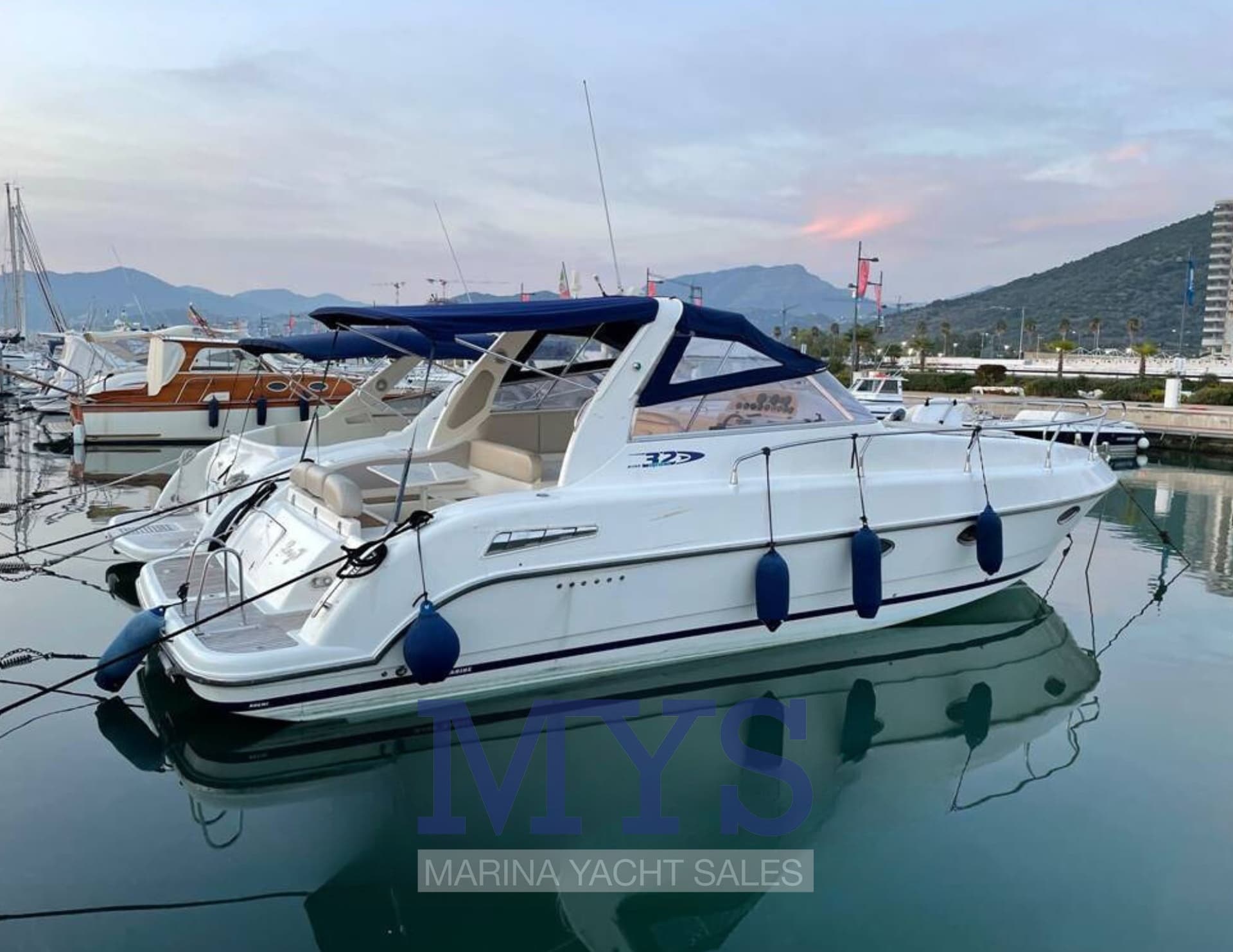 Manò Marine Mano' 32 Sport - Main View Manò Marine Mano' 32 Sport - Main View