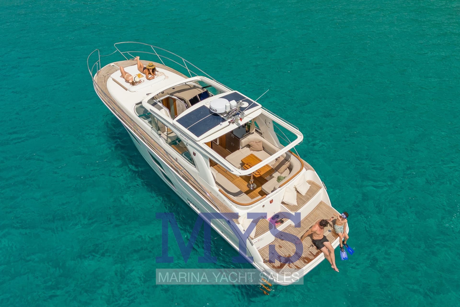 Marex 360 Cabriolet Cruiser - Detail View 1 Marex 360 Cabriolet Cruiser - Detail View 1