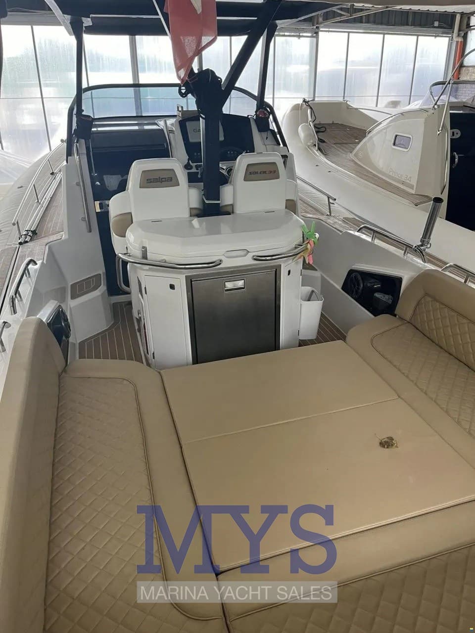 Salpa Soleil 33 - Detail View 1 Salpa Soleil 33 - Detail View 1