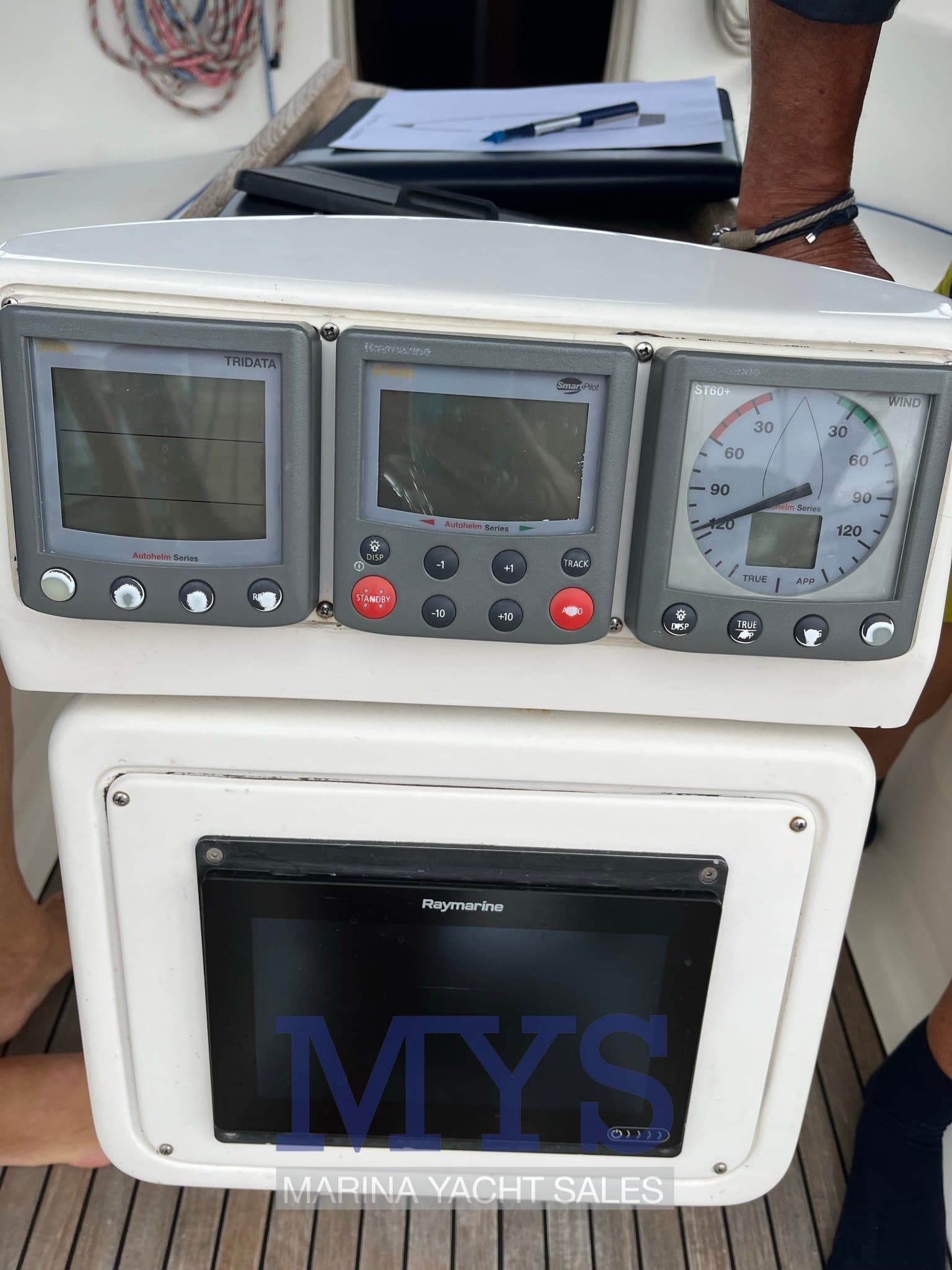 Bavaria Bavaria 42 Cruiser - Interior View Bavaria Bavaria 42 Cruiser - Interior View