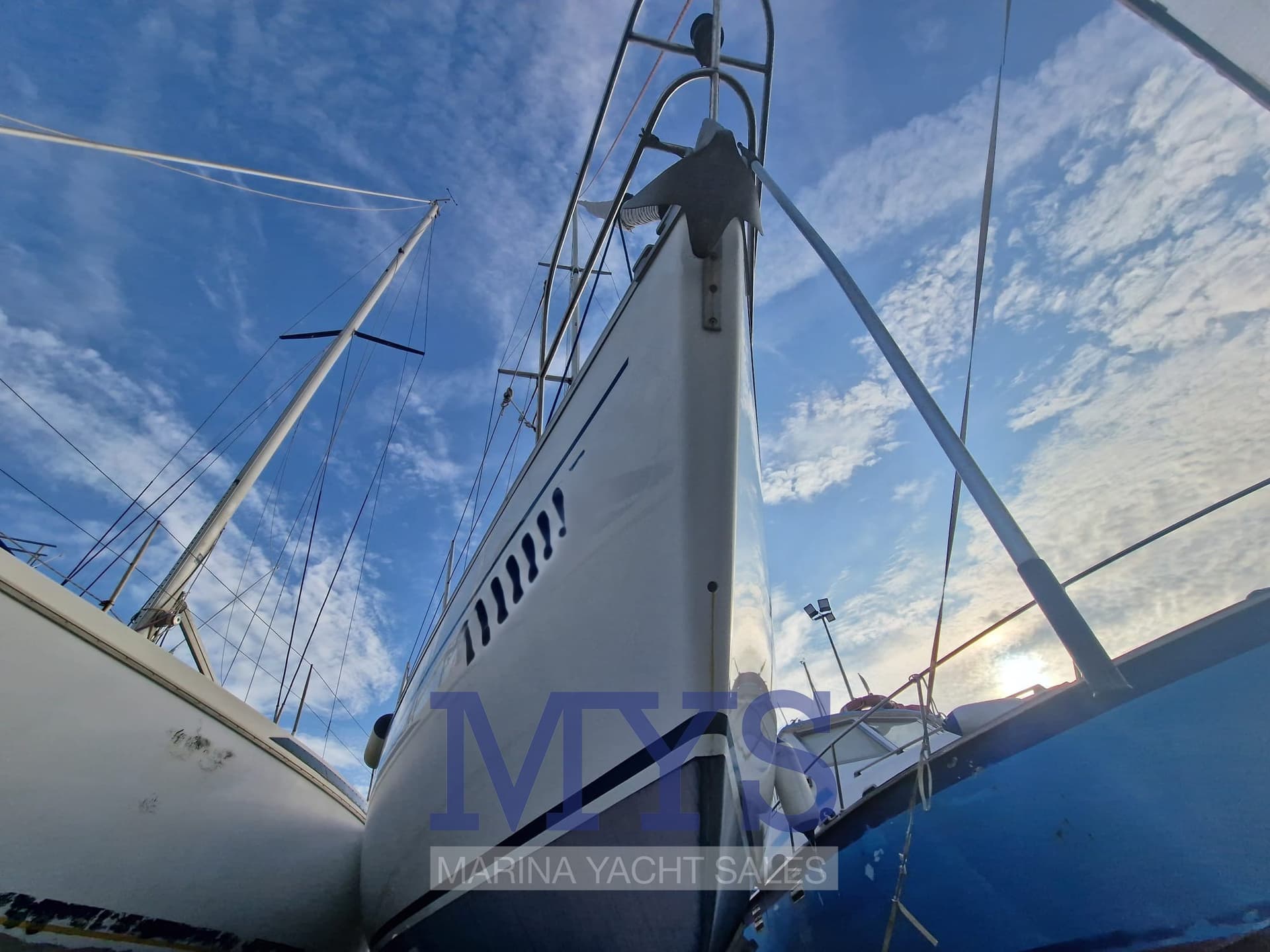 Cantiere del Pardo Grand Soleil 343 - Deck View Cantiere del Pardo Grand Soleil 343 - Deck View