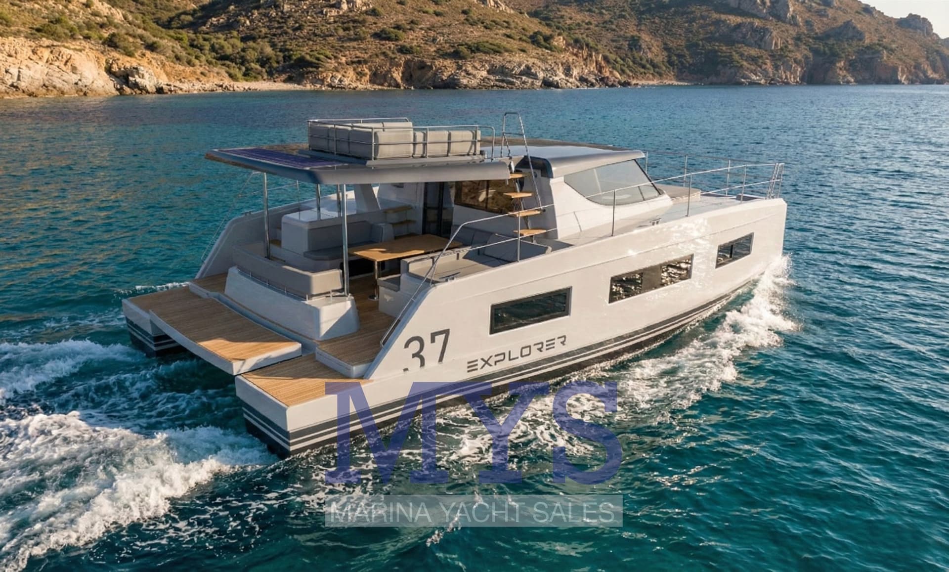 Aventura 37 Explorer SEDAN gebraucht - Hauptansicht