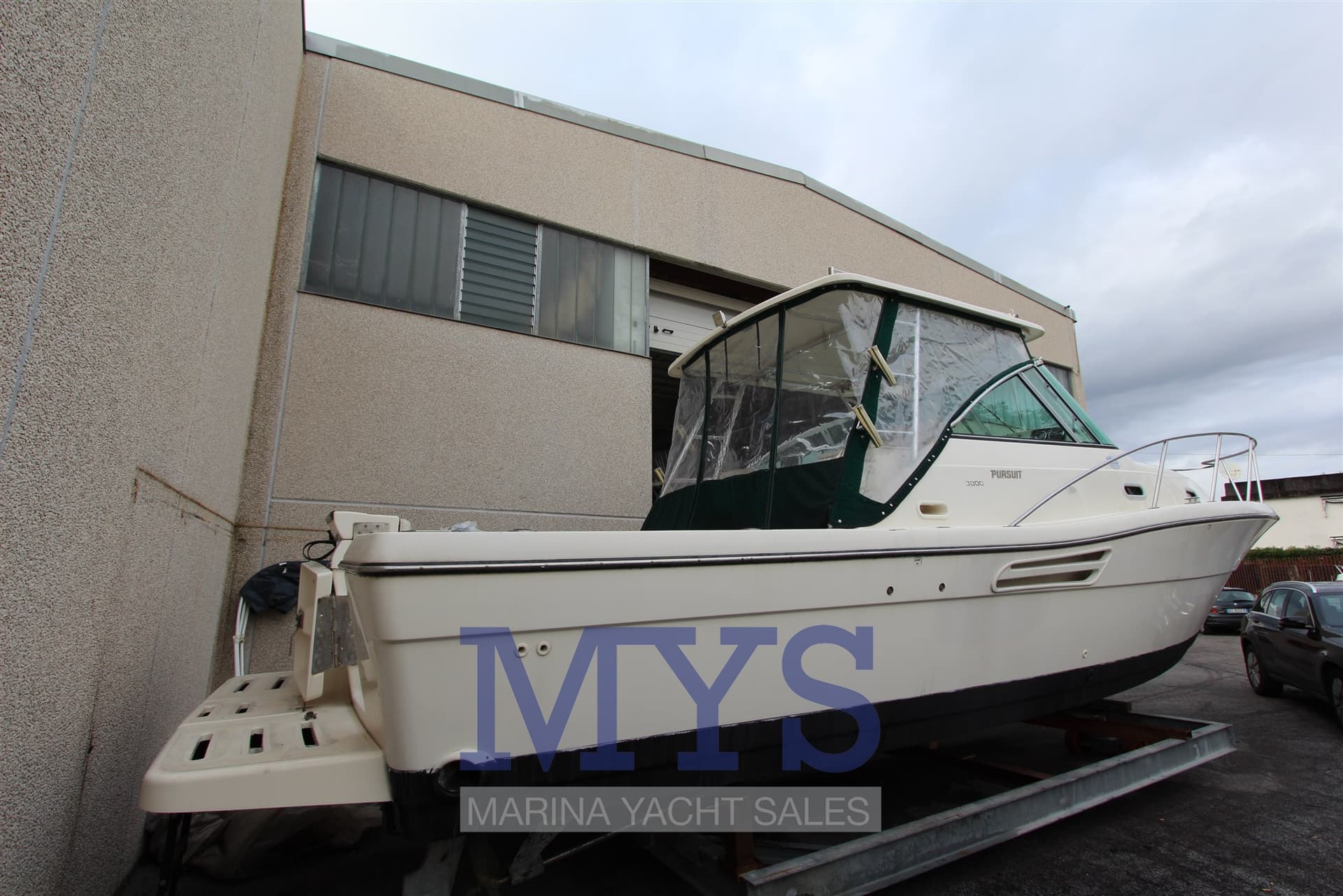 Pursuit 3000 Express - Detail View 1 Pursuit 3000 Express - Detail View 1