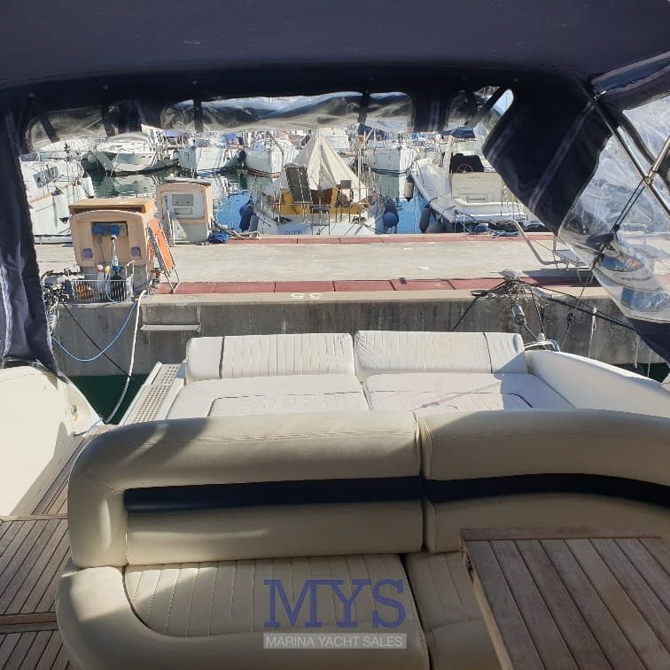 Princess Yachts V 42 - Deck View Princess Yachts V 42 - Deck View