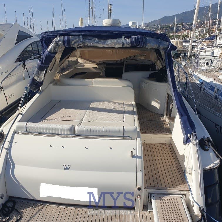 Princess Yachts V 42 - Detail View 1 Princess Yachts V 42 - Detail View 1