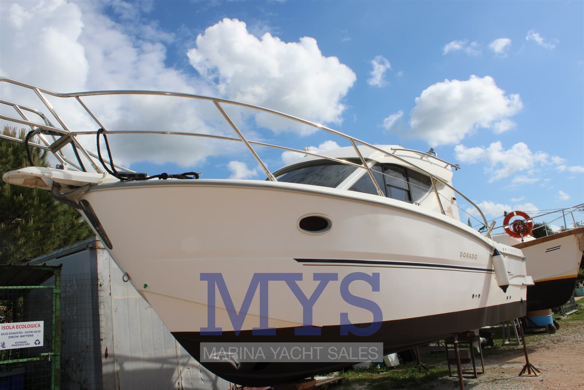 Sessa Marine Dorado 26 - Interior View Sessa Marine Dorado 26 - Interior View