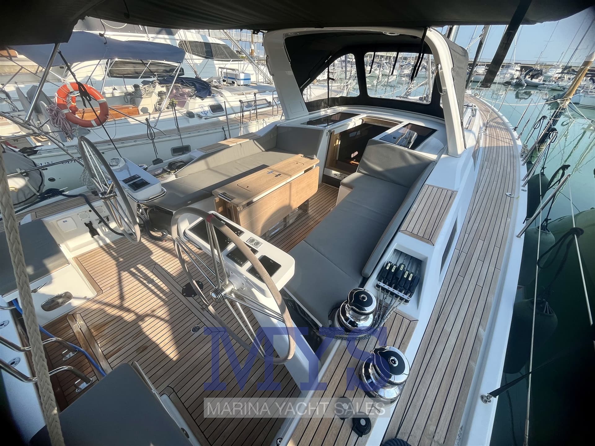 Cantiere del Pardo Grand Soleil 42 Lc - Deck View Cantiere del Pardo Grand Soleil 42 Lc - Deck View