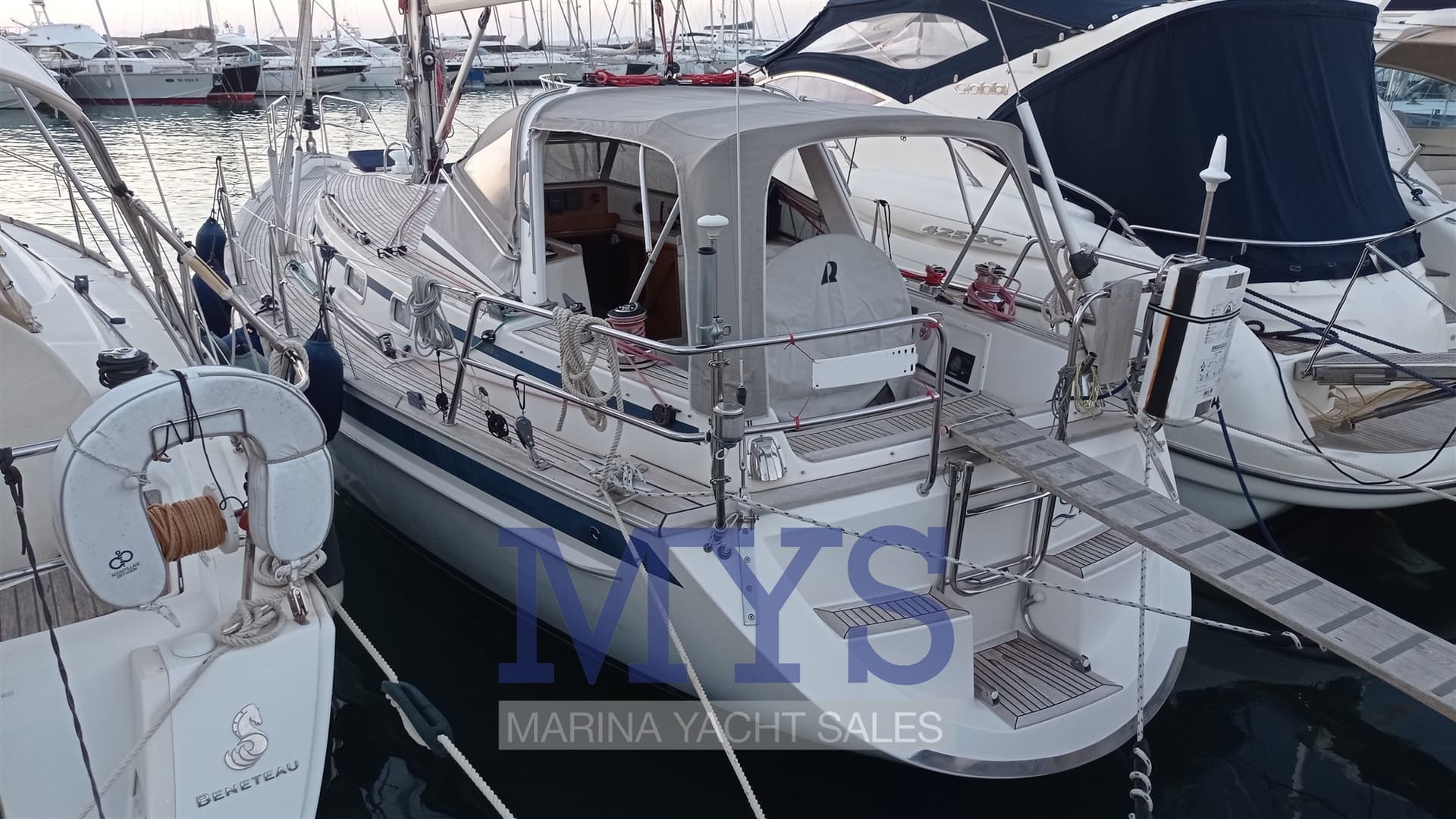 Malo Yachts Malo 39' - Detail View 1 Malo Yachts Malo 39' - Detail View 1