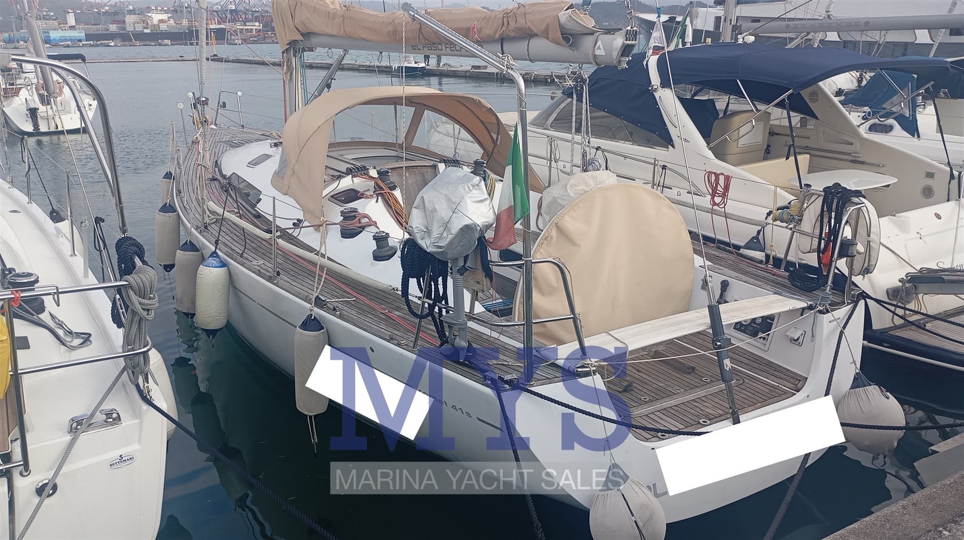 Comar Comet 41 S - Interior View Comar Comet 41 S - Interior View