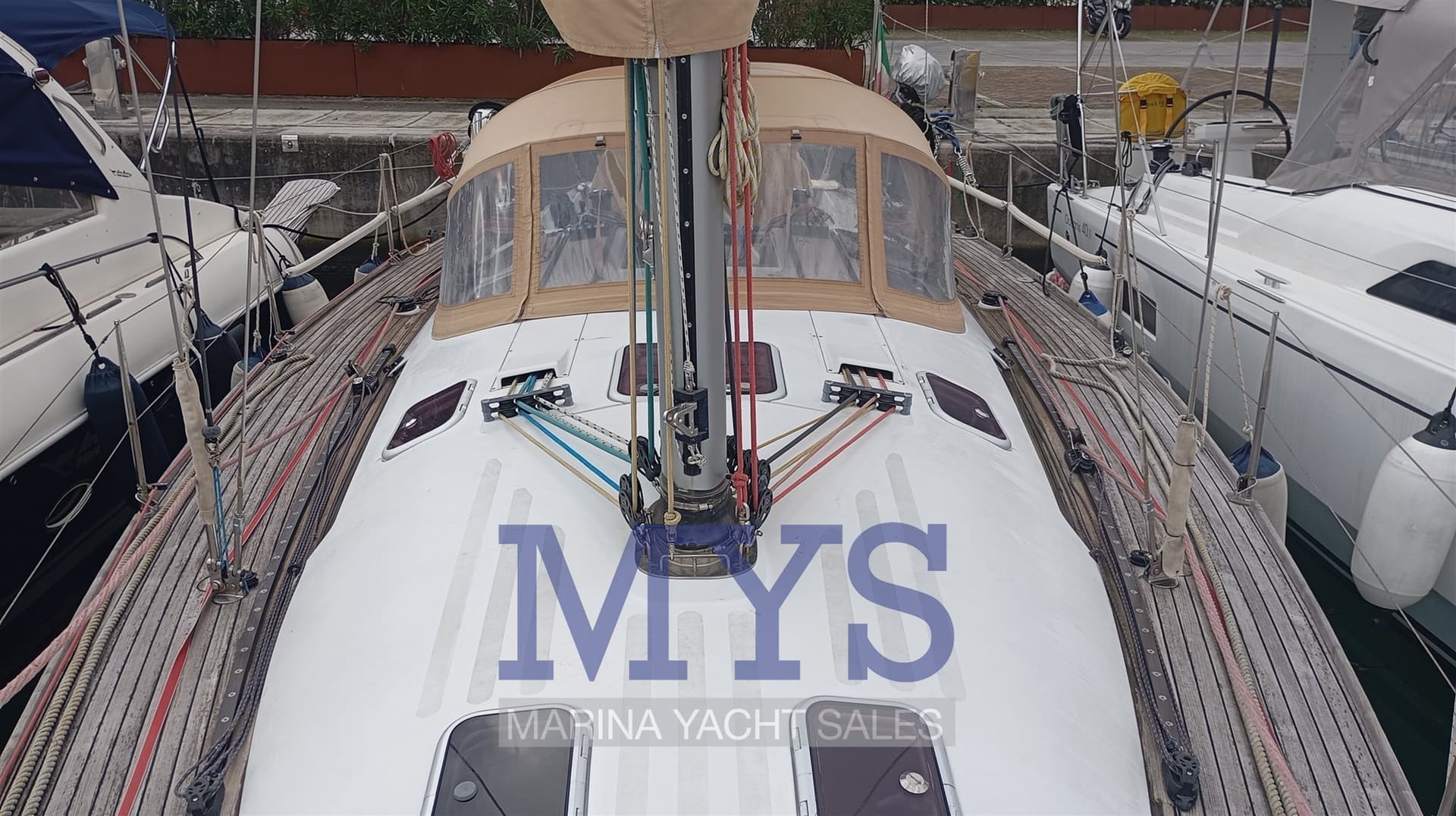 Comar Comet 41 S - Deck View Comar Comet 41 S - Deck View