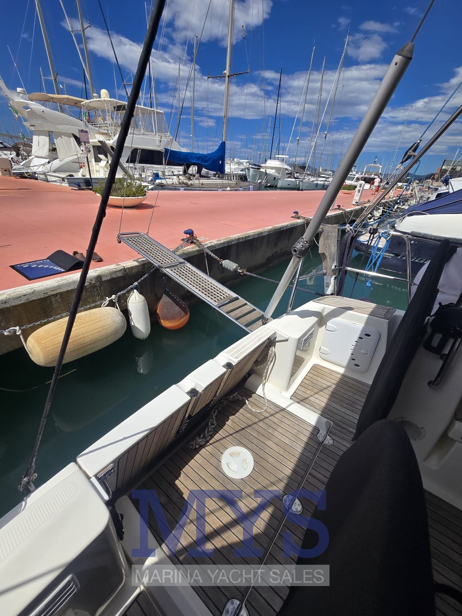 Bavaria 40 Cruiser usato - foto hero 4
