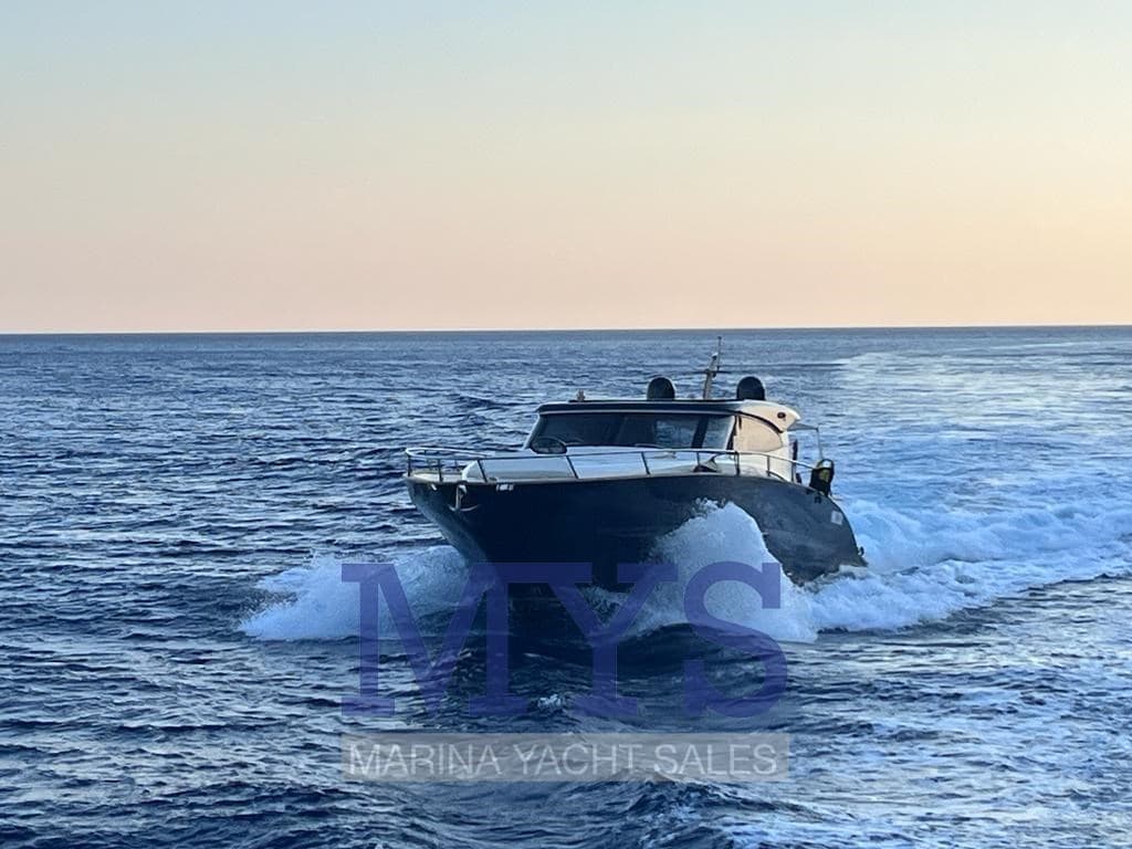 Master Yacht 52 Ht - Detail View 1 Master Yacht 52 Ht - Detail View 1