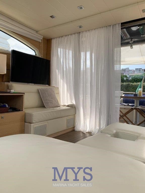 Master Yacht 52 Ht - Interior View Master Yacht 52 Ht - Interior View