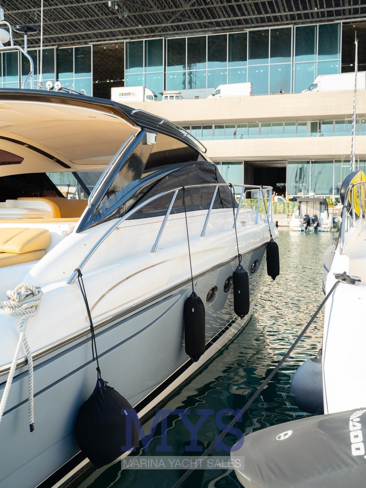 Princess Yachts V 48 - Detail View 1 Princess Yachts V 48 - Detail View 1