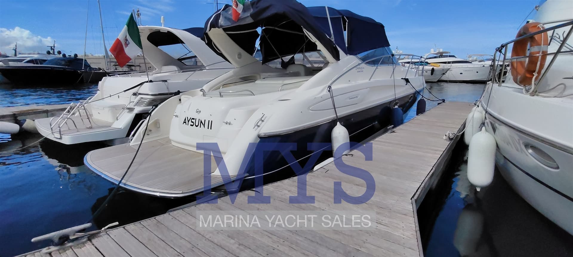 Cranchi Endurance 39 - Detail View 1 Cranchi Endurance 39 - Detail View 1