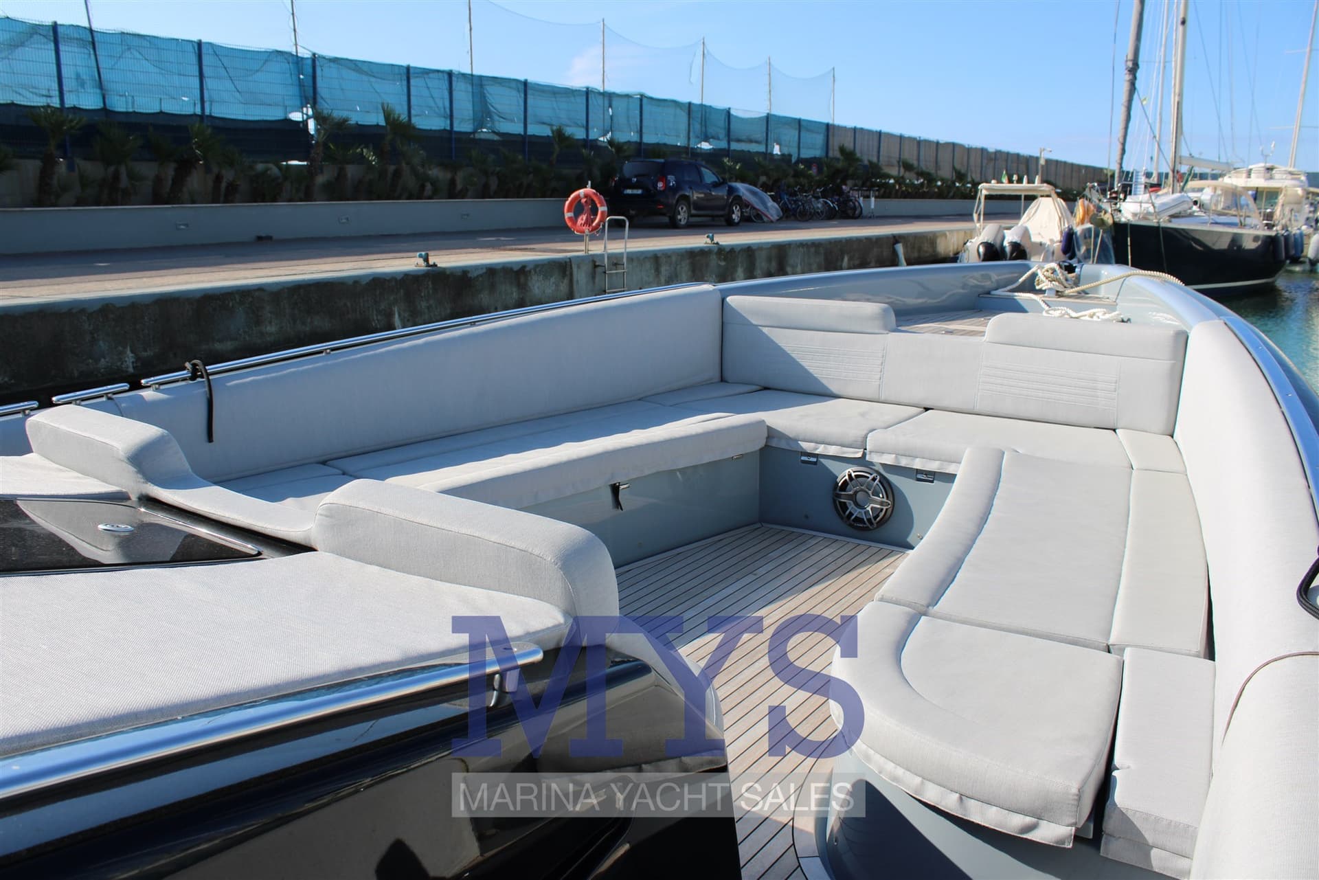 Novamarine Black Shiver 160 Efb - Interior View Novamarine Black Shiver 160 Efb - Interior View