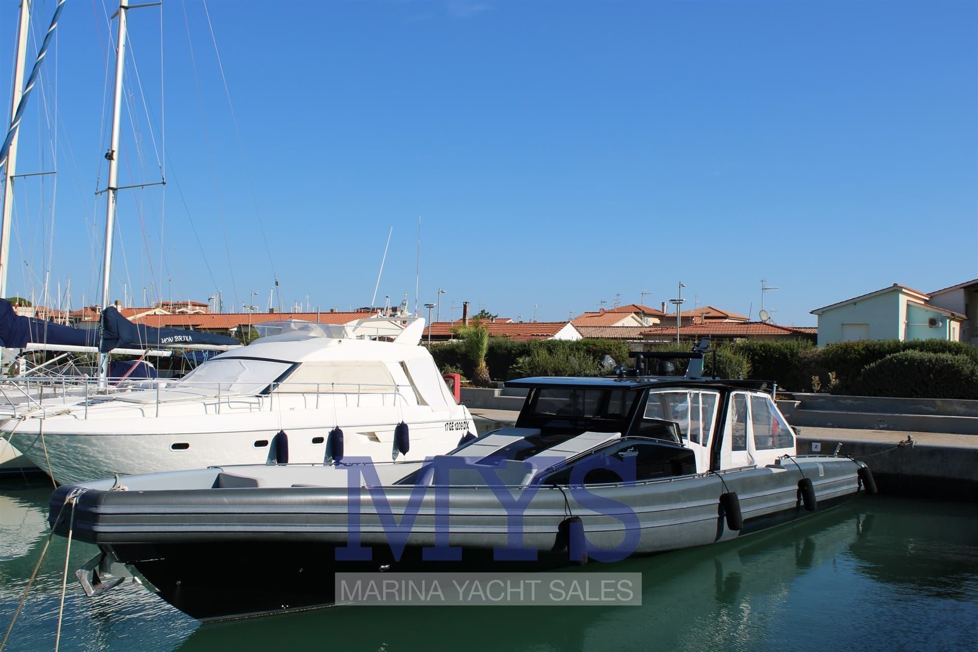 Novamarine Black Shiver 160 Efb - Deck View Novamarine Black Shiver 160 Efb - Deck View