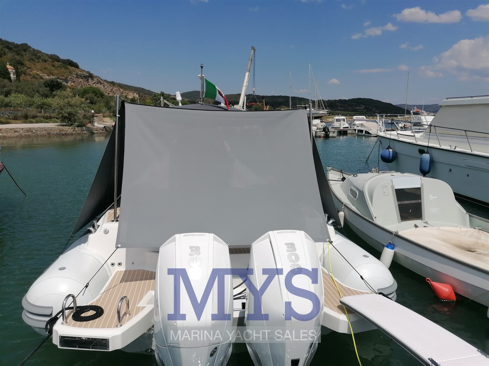 Altamarea Wave 35 - Interior View Altamarea Wave 35 - Interior View