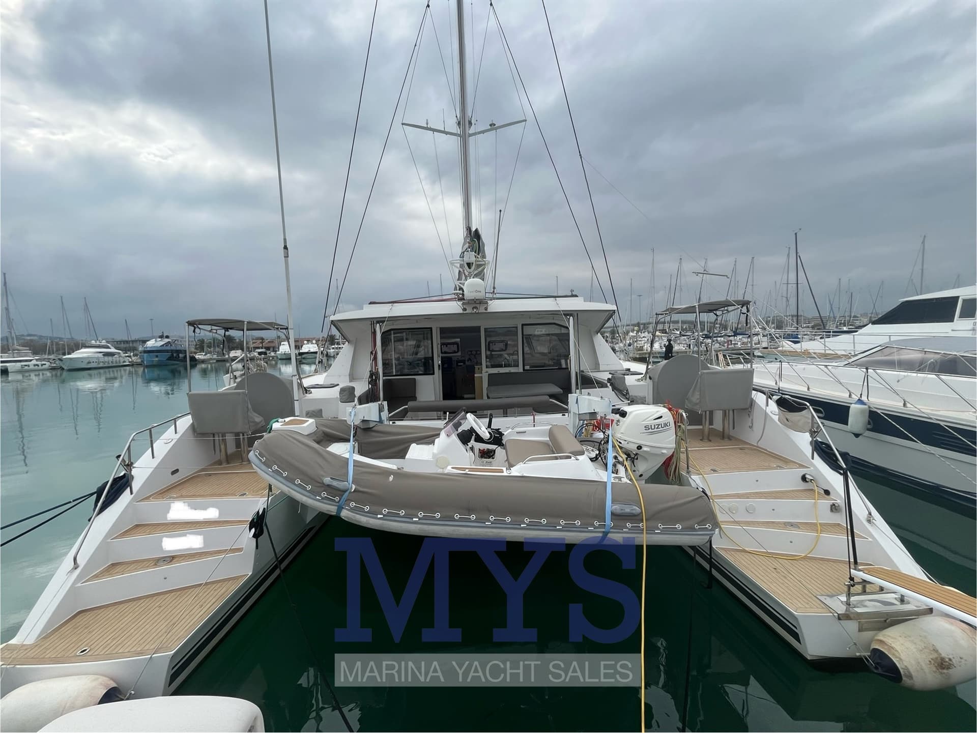 Nautitech Nautitech 542 - Detail View 1 Nautitech Nautitech 542 - Detail View 1