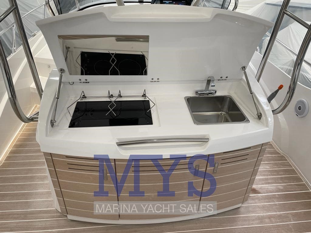 Sessa Marine KEY LARGO 34 IB usato - foto hero 8