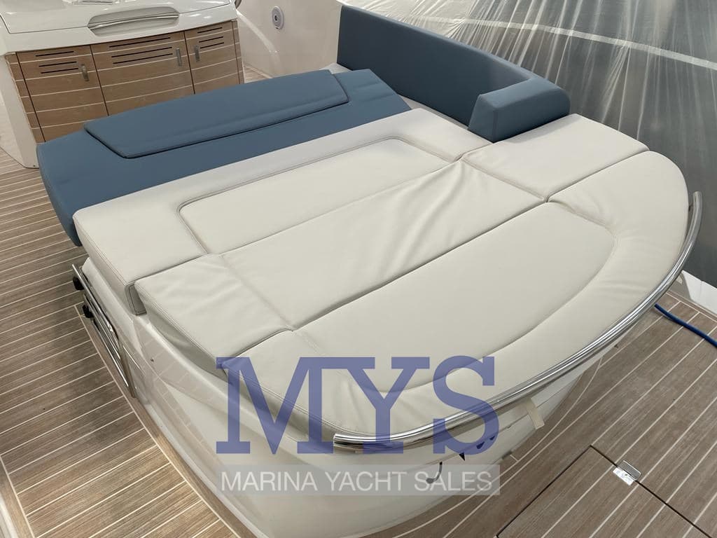 Sessa Marine KEY LARGO 34 IB usato - foto hero 5