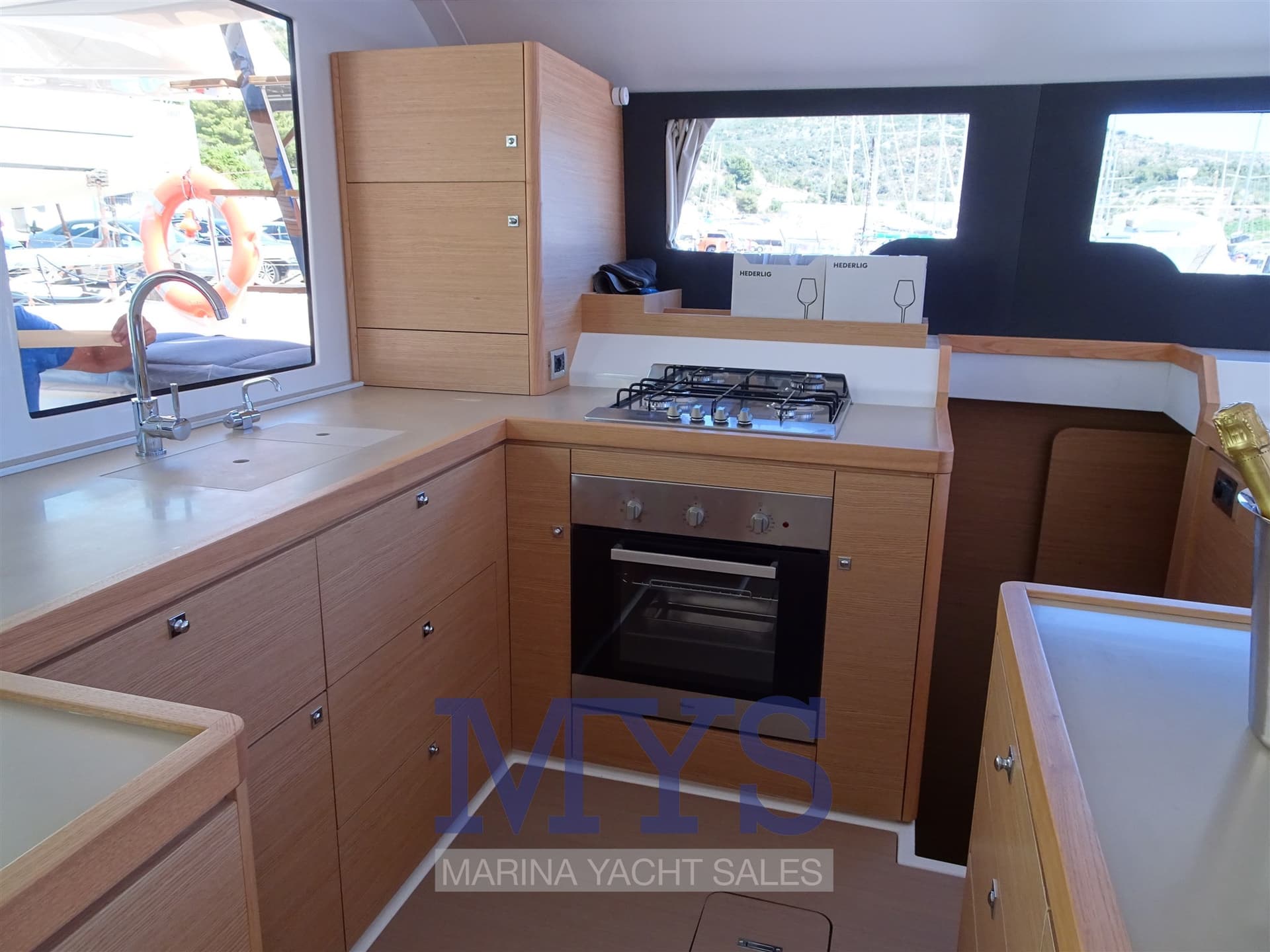 Dufour Catamarans 48 usato - foto hero 13
