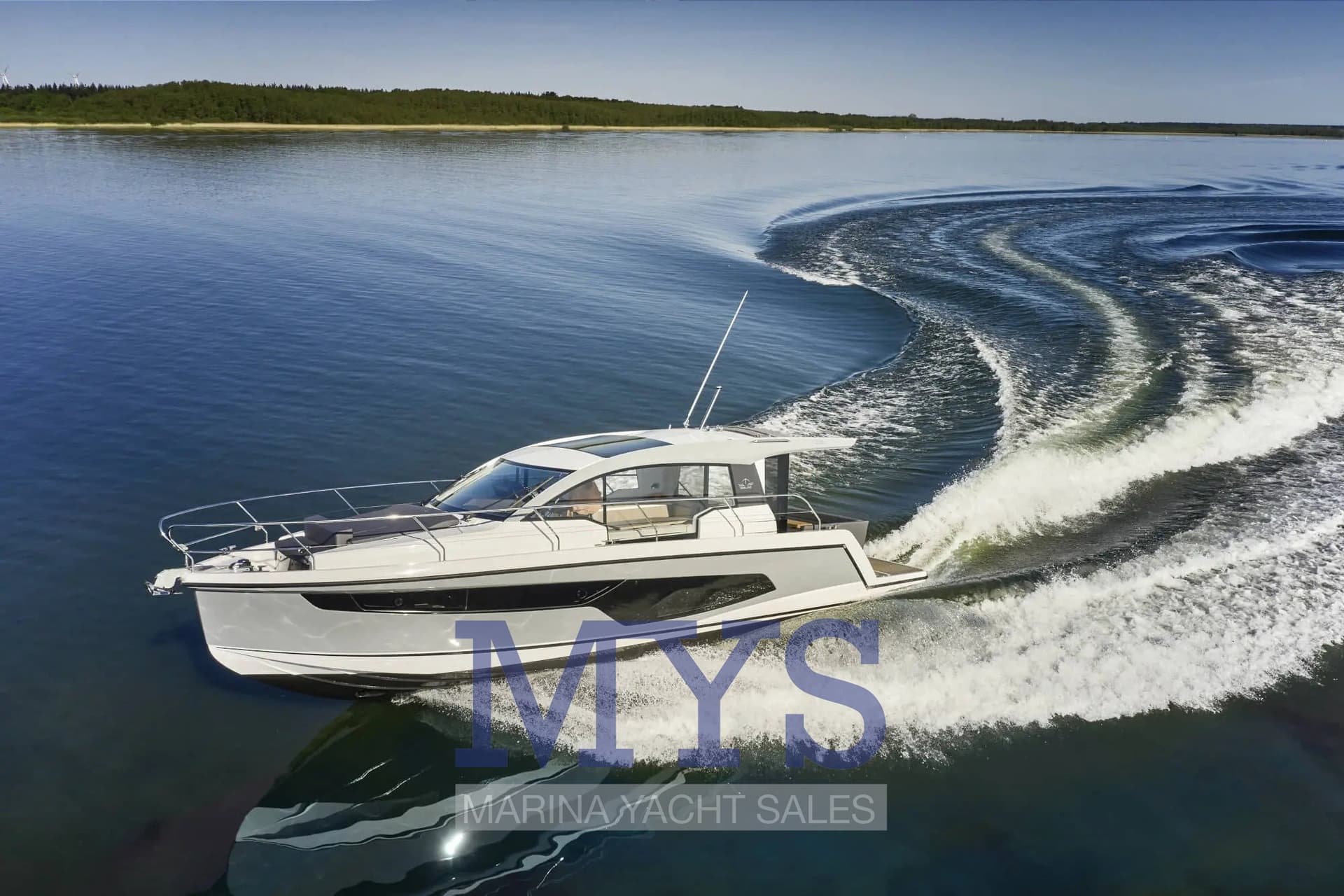 Sealine C335 - Main View Sealine C335 - Main View