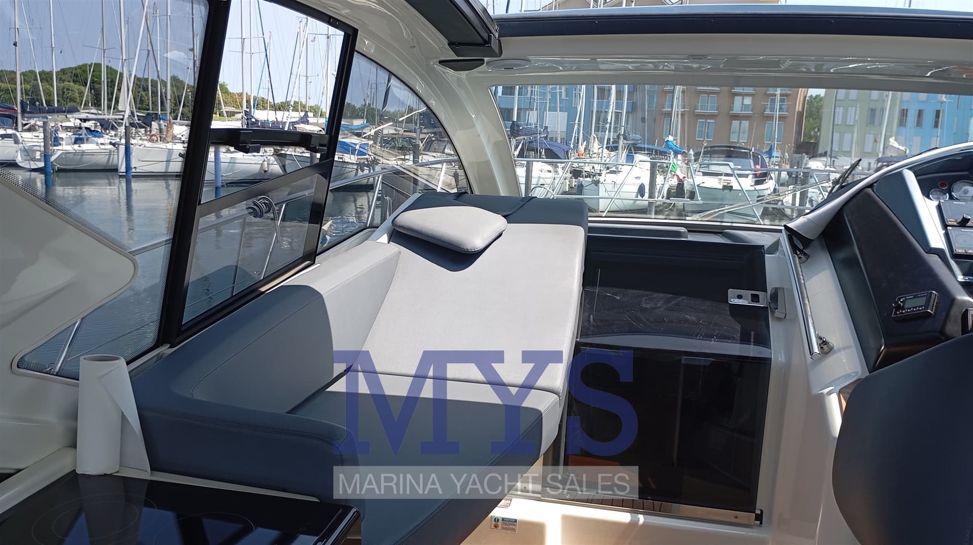 Cranchi M44 HT usato - foto hero 7