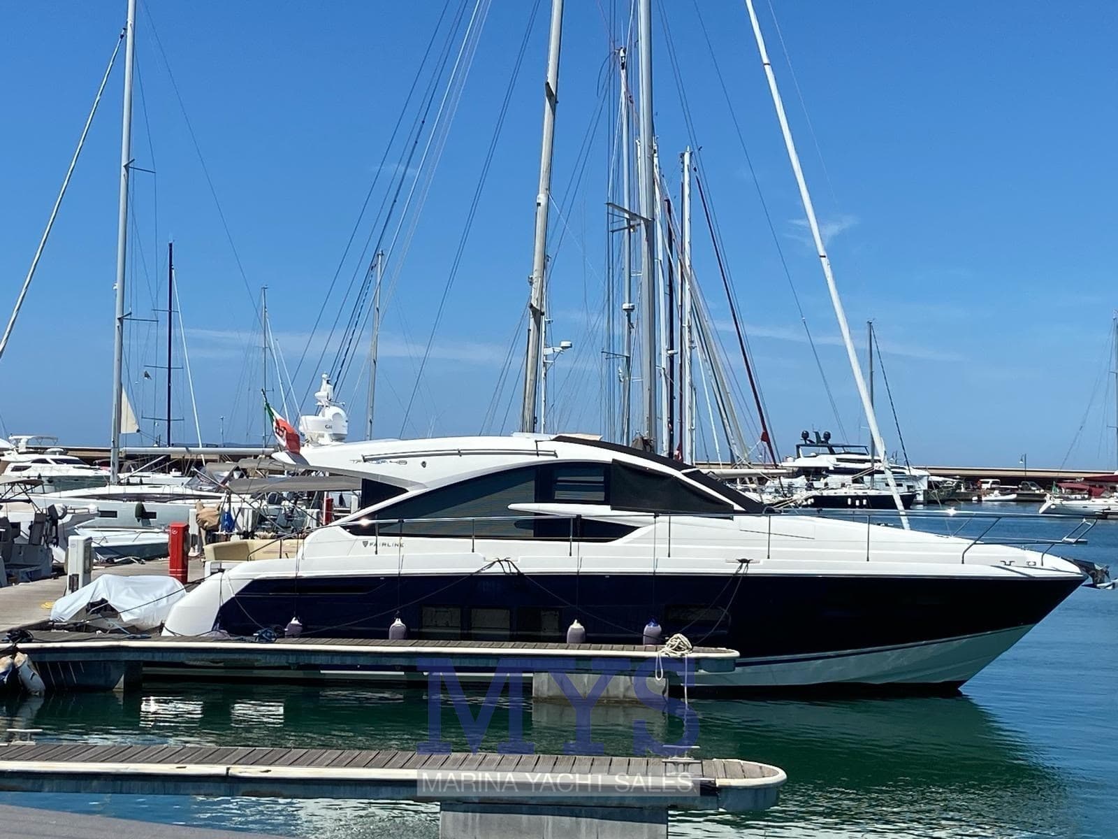 Fairline Targa 48 Gt - Detail View 1 Fairline Targa 48 Gt - Detail View 1