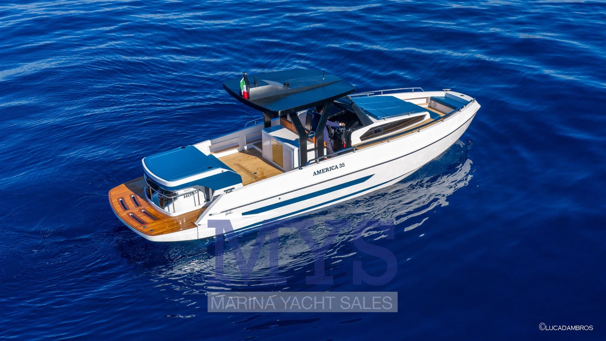 Echo America 35 - Interior View Echo America 35 - Interior View