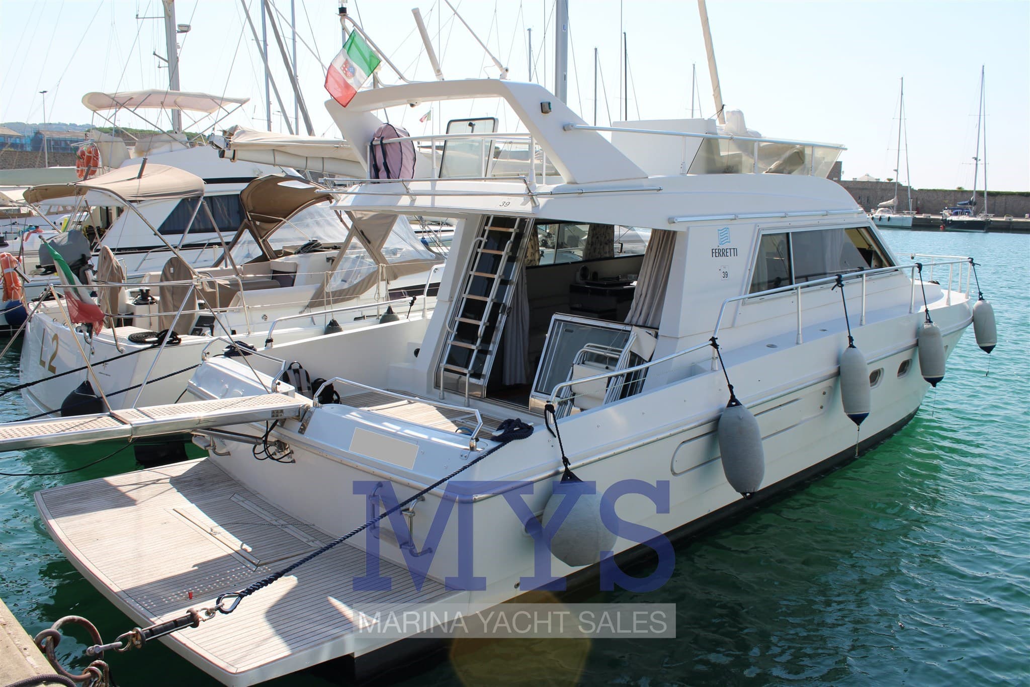 Ferretti Yachts Ferretti 39 Fly - Main View Ferretti Yachts Ferretti 39 Fly - Main View