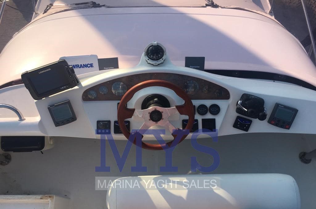 Galeon 330 Fly - Interior View Galeon 330 Fly - Interior View