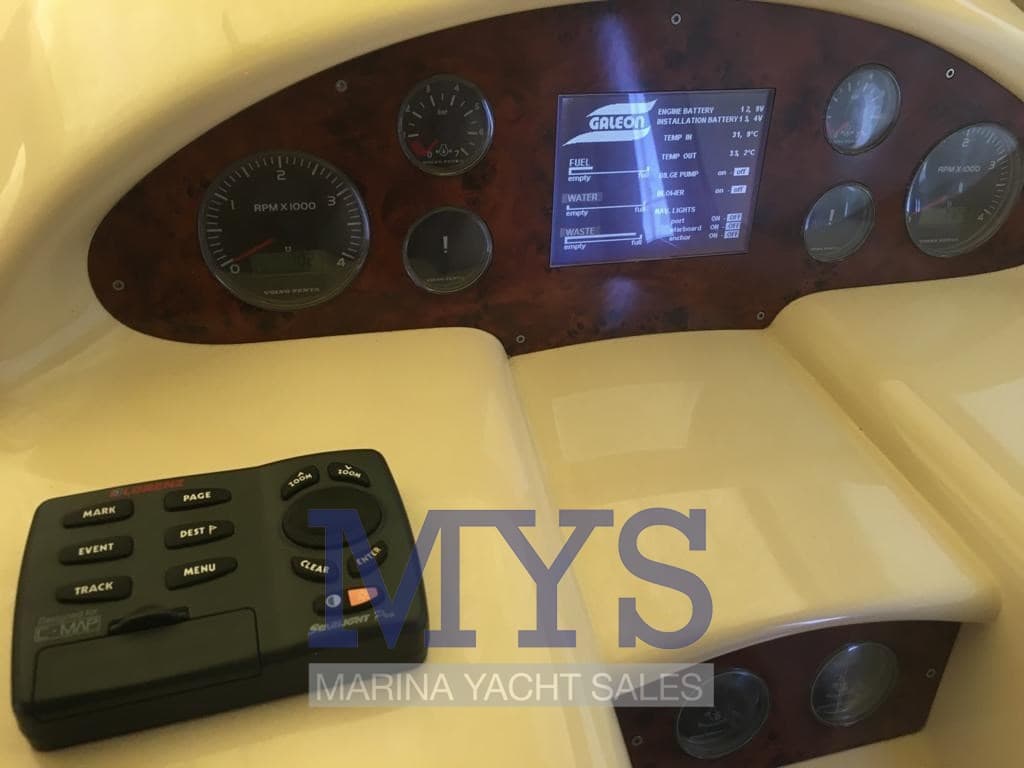 Galeon 330 Fly d'occasion - image hero 10
