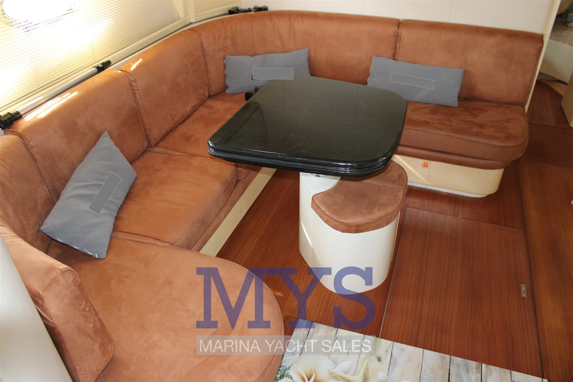 Pershing Pershing 54' used - hero image 16